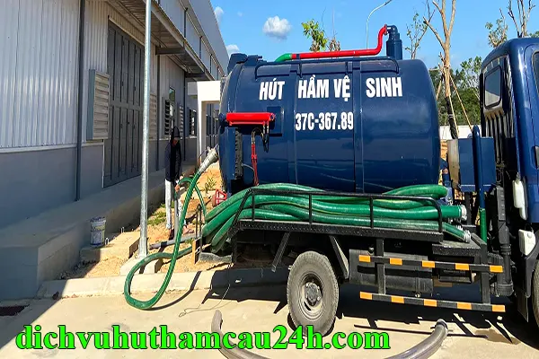 Hút hầm cầu, hút hầm vệ sinh tại Hưng Nguyên - 0328.140.918 Dịch vụ hút hầm vệ sinh tại Hưng Nguyên, hút hầm cầu giá rẻ