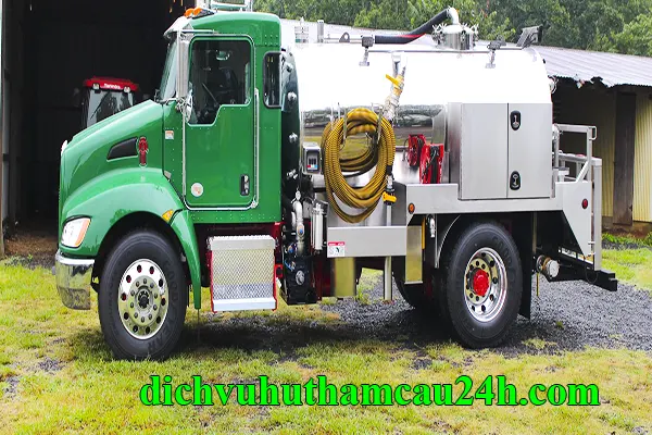 Hút hầm cầu Phú Tân, An Giang liên hệ gọi số 0326.140.918 hút hầm cầu Phú Tân